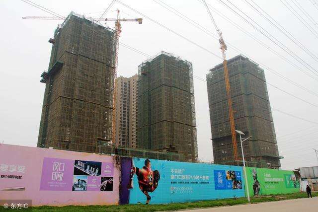 开发商卖到后面的房子迟迟不备案