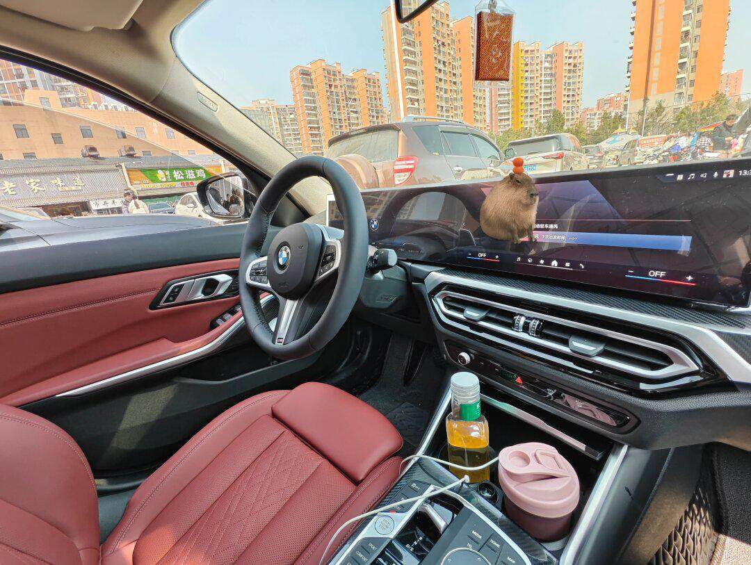 21款宝马3系是什么主机