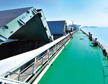 船舶主机属于甲板机械吗