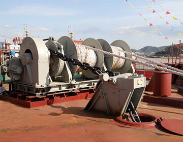 船舶主机属于甲板机械吗