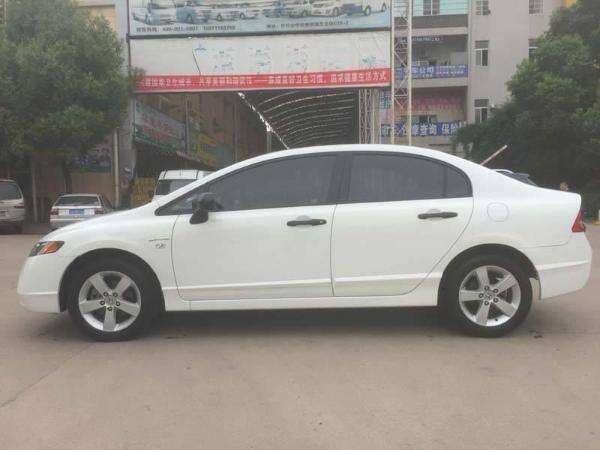 本田思域白色改前包围备案吗