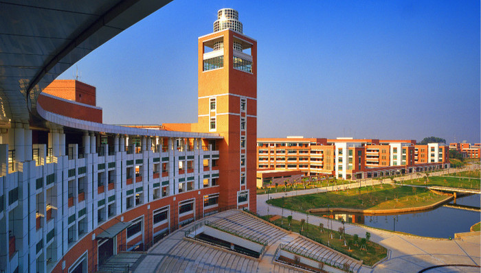 大学转学上报教育厅备案
