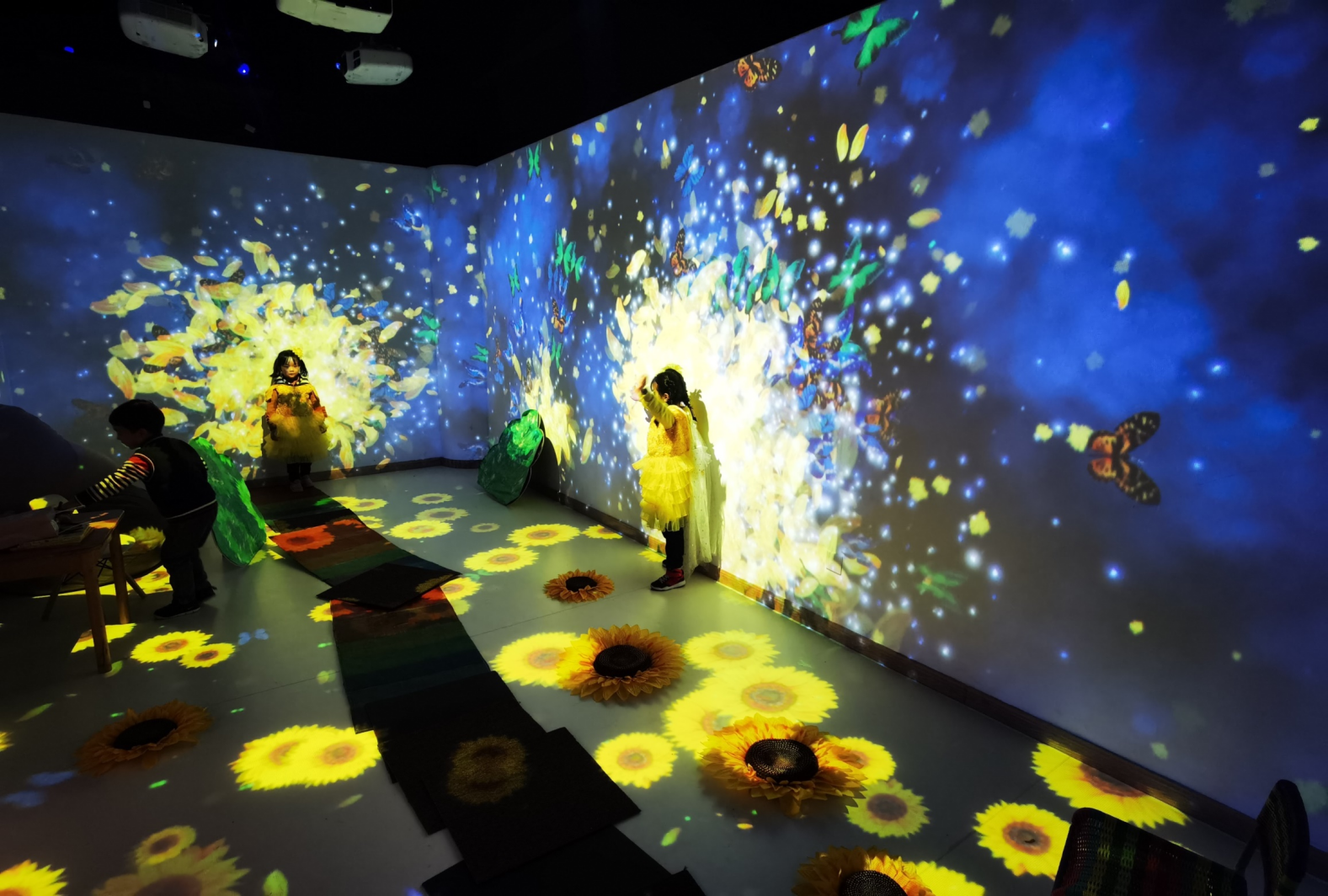 沉浸式微课制作主机价格