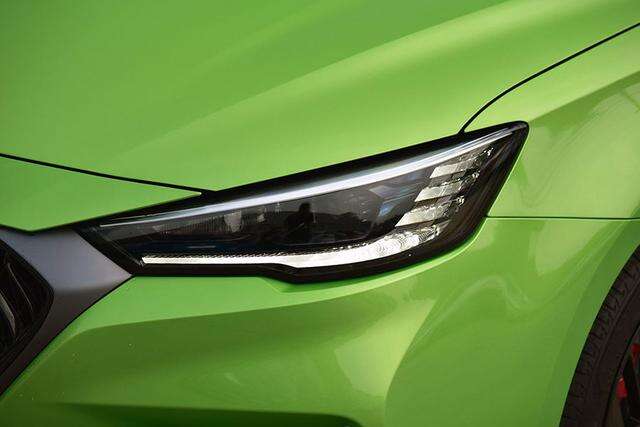 名爵6汽车车标熏黑需要备案吗