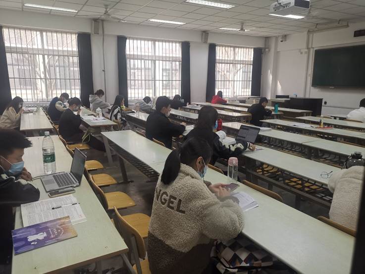 疫情期间学校为什么备案后勤人员