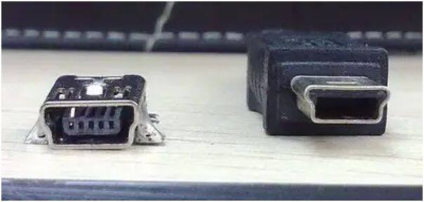 昂克赛拉改carplay主机飞线