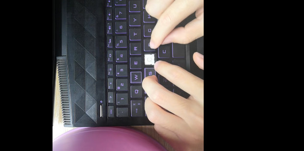 为什么新买的键盘插上主机没反应?