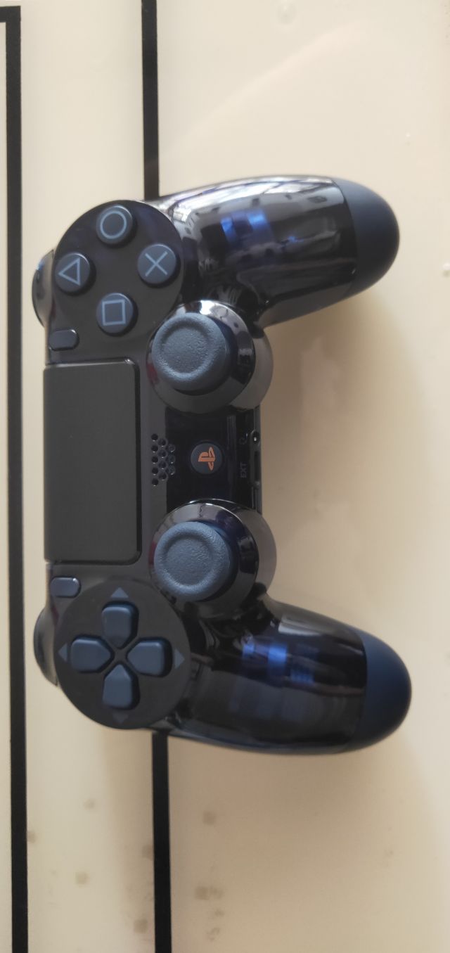 ps4主机港版和国行有什么区别