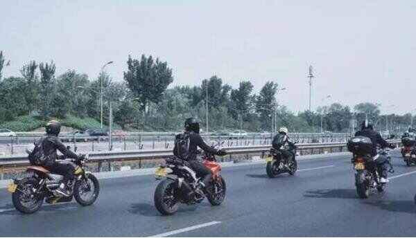 外地摩托车可以去车管所备案