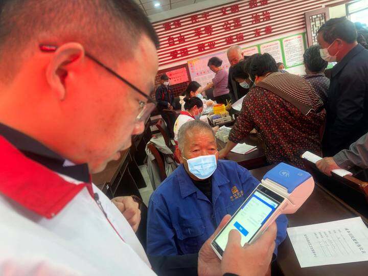 住院说社保卡没有备案