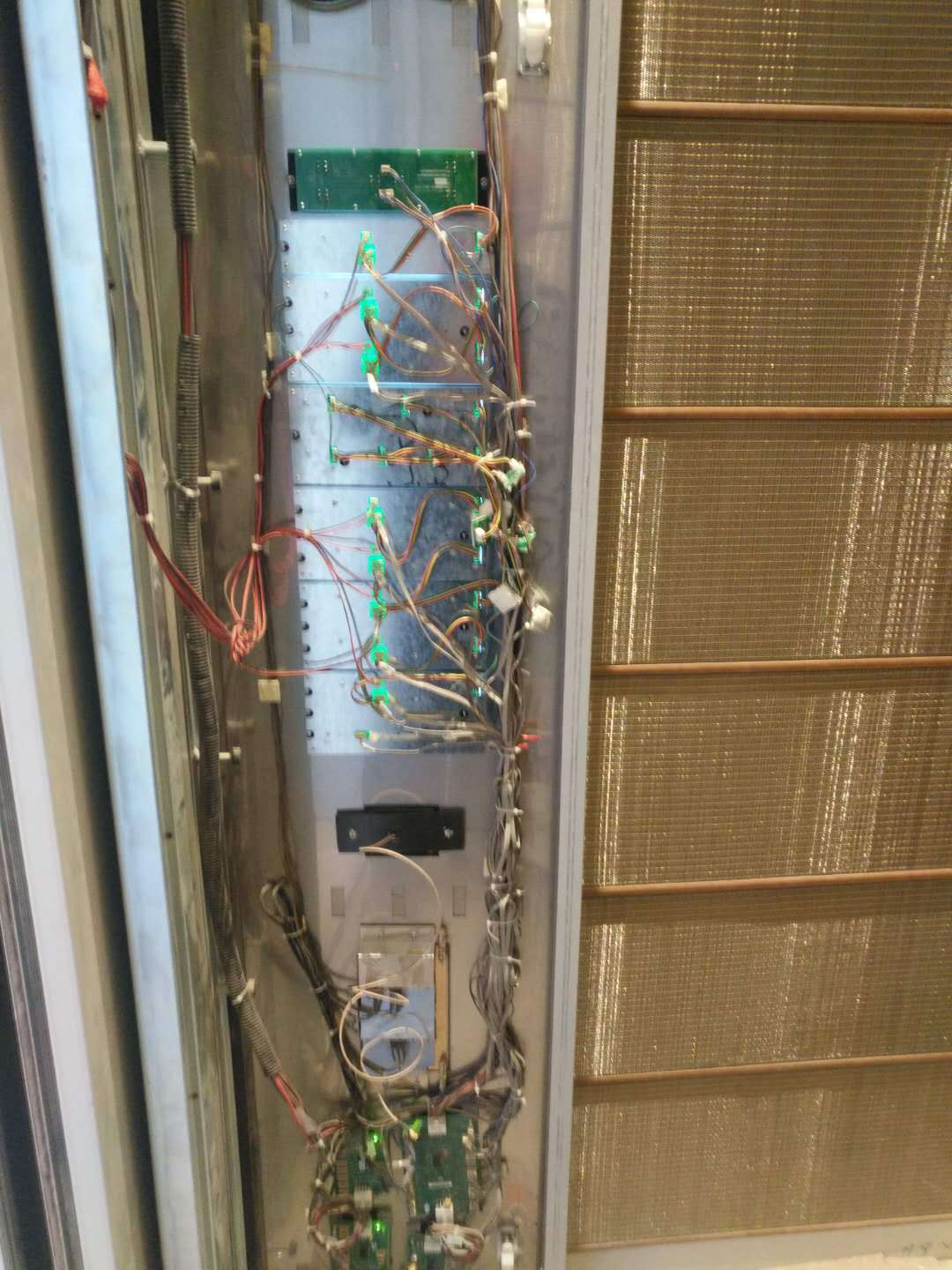 巨人通力电梯怎么调试主机